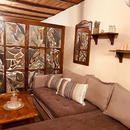 Apartment Loura Mani's 1 *